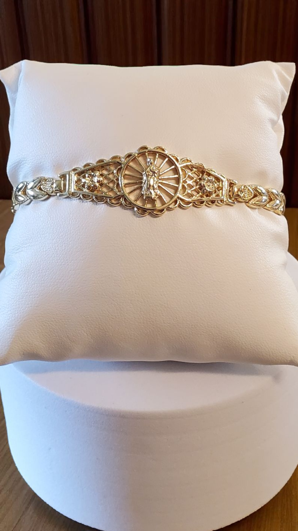 Flower Style Virgen de Guadalupe Bracelet