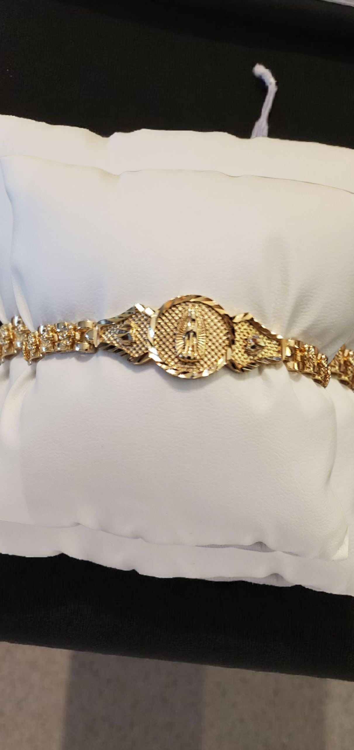 Premuim Flower Style Virgen de Guadalupe Bracelet