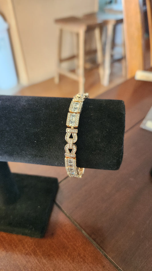 Rose Gold Looped Chain Bracelet